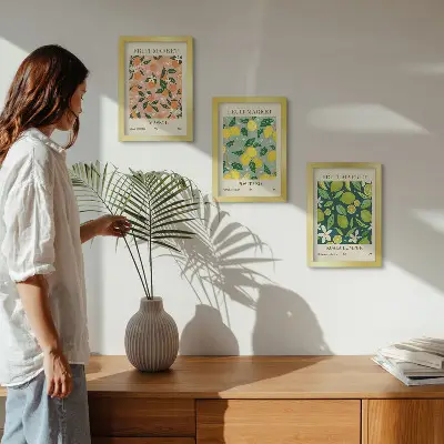 Zidna galerija slika s motivima citrusnog voća i vintage cvijeća