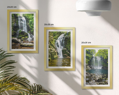 Zidna galerija slika Slapovi u zelenom okruženju s kamenjem i vodom