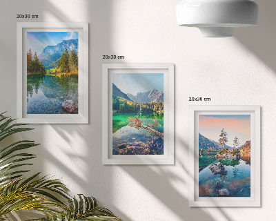Zidna galerija slika Planinska jezera s vodom i okolnim prirodnim krajolicima