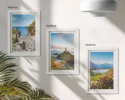 Zidna galerija slika pogled na svjetionik, plažu, planine i cvijeće