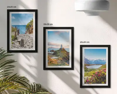 Zidna galerija slika pogled na svjetionik, plažu, planine i cvijeće