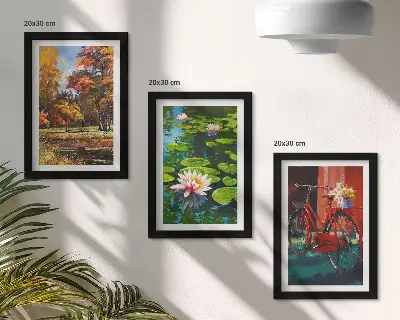 Zidna galerija slika jesenske boje, ribnjak s lokvanjima i bicikl na terasi