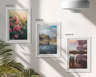 Zidna galerija slika cvijeće u vrtu s planinama i mirnom površinom vode