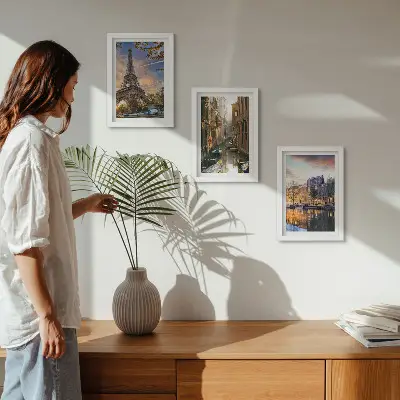 Zidna galerija slika Eiffelov toranj, venecijanski kanali i ulice Amsterdama