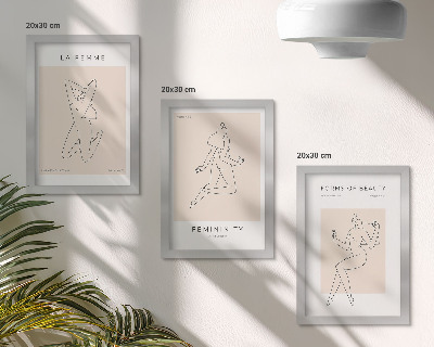 Set 3 slike u okviru Linearne siluete žena na minimalističkim plakatima