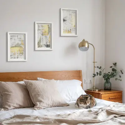 Zidna galerija slika s apstraktnim minimalističkim modernim uzorcima