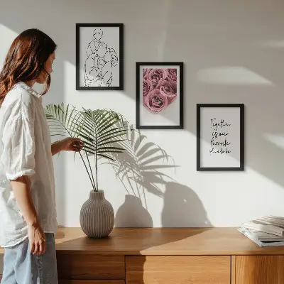 Set od 3 slike u okviru obiteljski lineart buketi ruža s kućnim natpisom