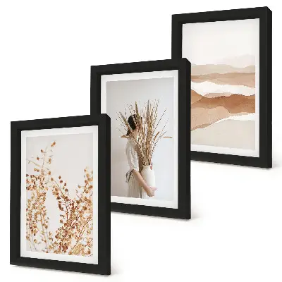 Zidna galerija slika s biljnim motivima u rustikalnom boho stilu