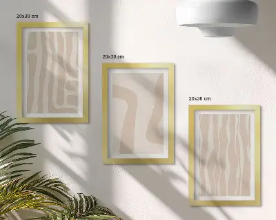Zidna galerija slika s motivima apstraktnih uzoraka i minimalističkih oblika u boho stilu