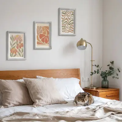 Set 3 slike u okviru s motivom pastelnog cvijeća i apstraktnih uzoraka