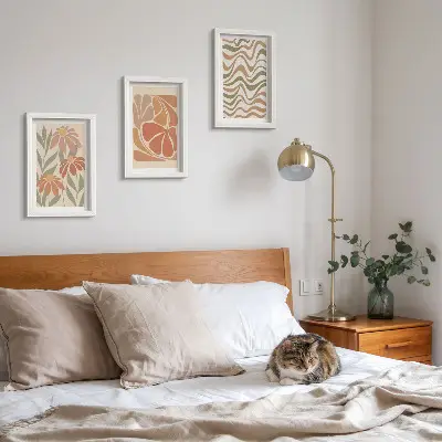 Set 3 slike u okviru s motivom pastelnog cvijeća i apstraktnih uzoraka