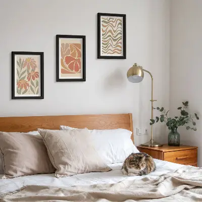 Set 3 slike u okviru s motivom pastelnog cvijeća i apstraktnih uzoraka