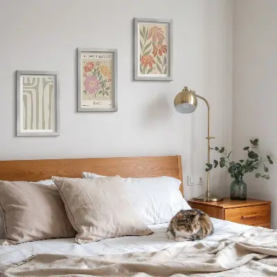 Komplet slika u okviru botanički motivi s motivom pariza u minimalističkom stilu