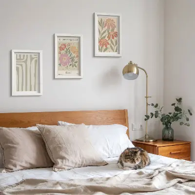 Komplet slika u okviru botanički motivi s motivom pariza u minimalističkom stilu