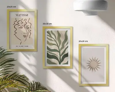 Zidna galerija slika s motivom apstraktnih biljnih uzoraka i linija u prigušenim bojama