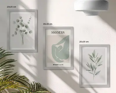 Zidna galerija slika s biljnim motivima u nježnim nijansama zelene