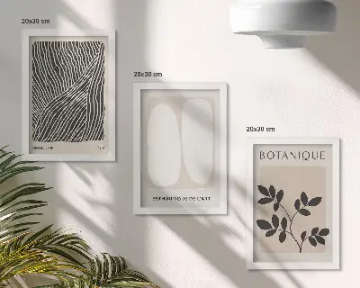 Komplet slika u okviru cvjetni uzorci i minimalističke linije u neutralnim bojama