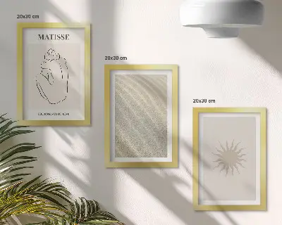Komplet slika u okviru minimalističke linije s motivima pijeska, valova i sunca