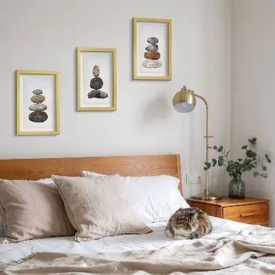 Zidna galerija slika minimalističko boho slikarstvo s motivom hrpe kamenja