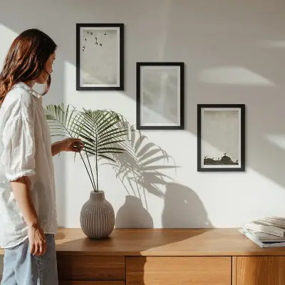 Set 3 slike u okviru minimalistički motivi s pticama, kamenjem i potezima kista