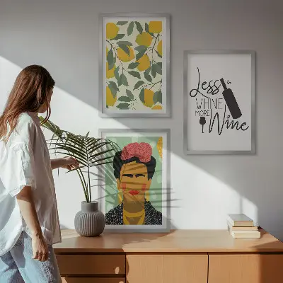 Portret Fride s limunovim vinom triptih u okviru