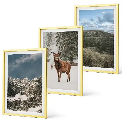 Set od 3 slike u okviru planinski snježni šumski krajolik s jelenima