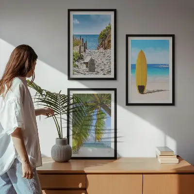 Set od 3 slike u okviru s motivom plaže, valova i palmi