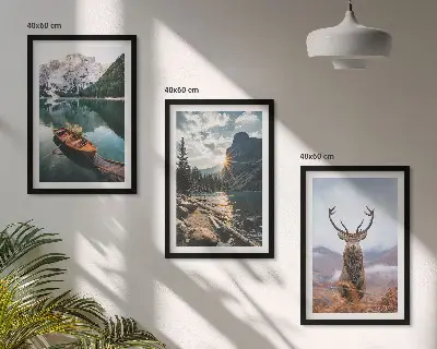Zidna galerija zalazak sunca u čamcu na planinskom jezeru s jelenom