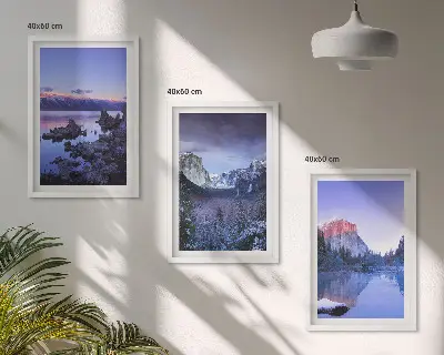 Triptih u okviru planinski krajolici sa zalaskom sunca iznad vode