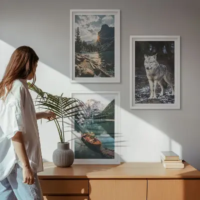 Set 3 slike u okviru planine, jezera i vuk s motivom prirode