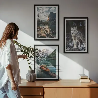 Set 3 slike u okviru planine, jezera i vuk s motivom prirode