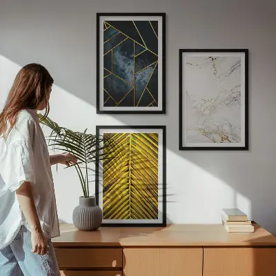 Zidna galerija s geometrijskim uzorcima i vegetacijom