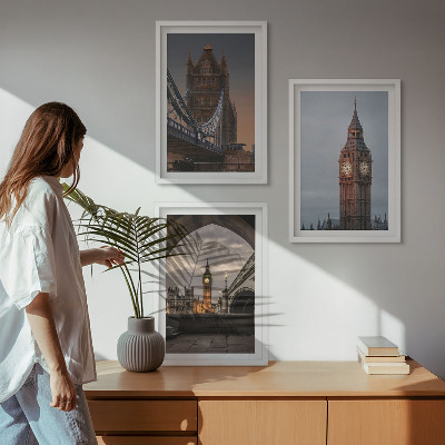 Triptih u okviru Sat Big Bena na Londonskom mostu