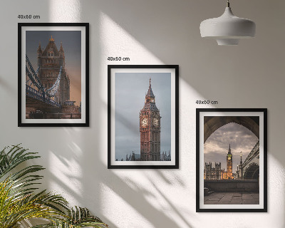 Triptih u okviru Sat Big Bena na Londonskom mostu