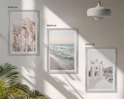 Zidna galerija s motivima biljaka, morskih valova, pogleda i kuća