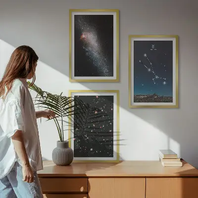 Kozmički krajolici zvijezde Bika triptih u okviru