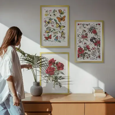 Set od 3 slike u okviru s motivom leptira, cvijeća i crvenih ruža