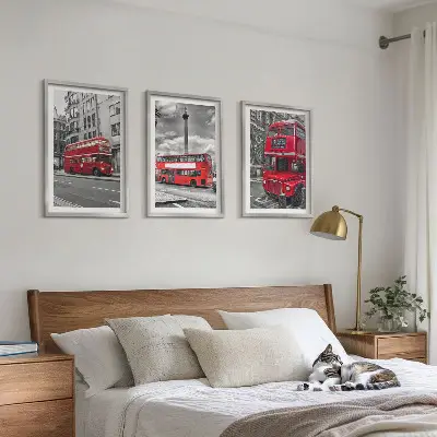 Set 3 slike Crveni autobusi u Londonu u okviru