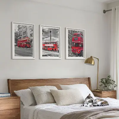 Set 3 slike Crveni autobusi u Londonu u okviru