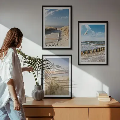 Triptih u okviru plaža s pijeskom, valovima, nebom i pticama