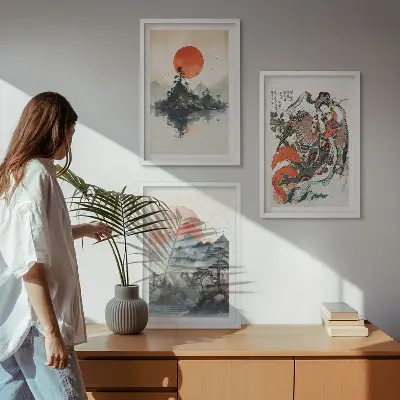 Zidna galerija slike u japandi stilu s motivima iz Azije