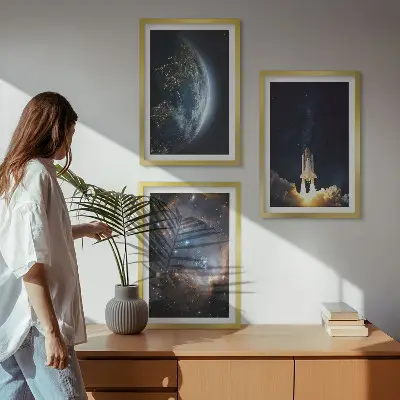 Zidna galerija s motivom svemira, Zemlje, rakete i galaksije