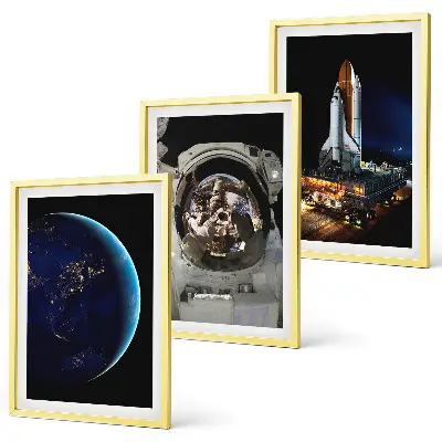 Set od 3 slike u okviru raketa, astronaut, svemir i Zemlja