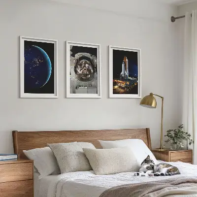 Set od 3 slike u okviru raketa, astronaut, svemir i Zemlja