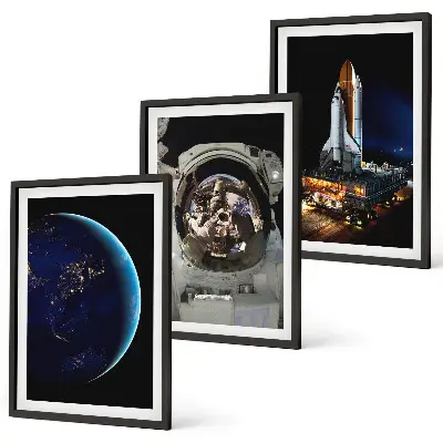 Set od 3 slike u okviru raketa, astronaut, svemir i Zemlja