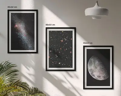 Triptih u okviru s motivom svemirskih galaksija sa zvijezdama i mjesecom