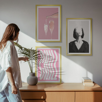 Set 3 slike u okviru Elegantni portret opuštanja u šampanjcu