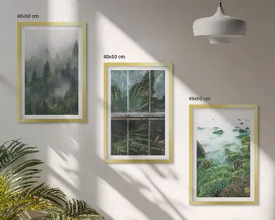 Zidna galerija staklenik na obali rijeke u magli okružen šumom