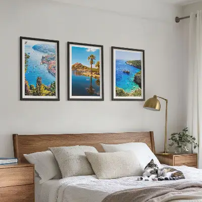 Zidna galerija palme uz more i plava voda