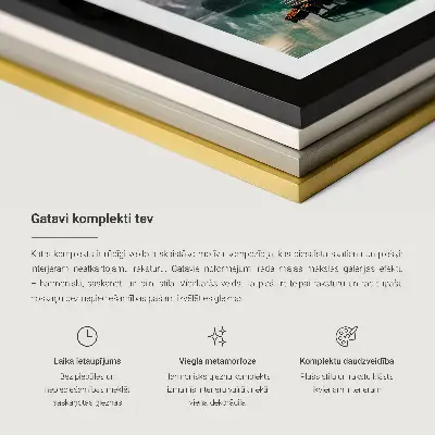 Set od 3 slike u okviru zelene šume i kristalne vode